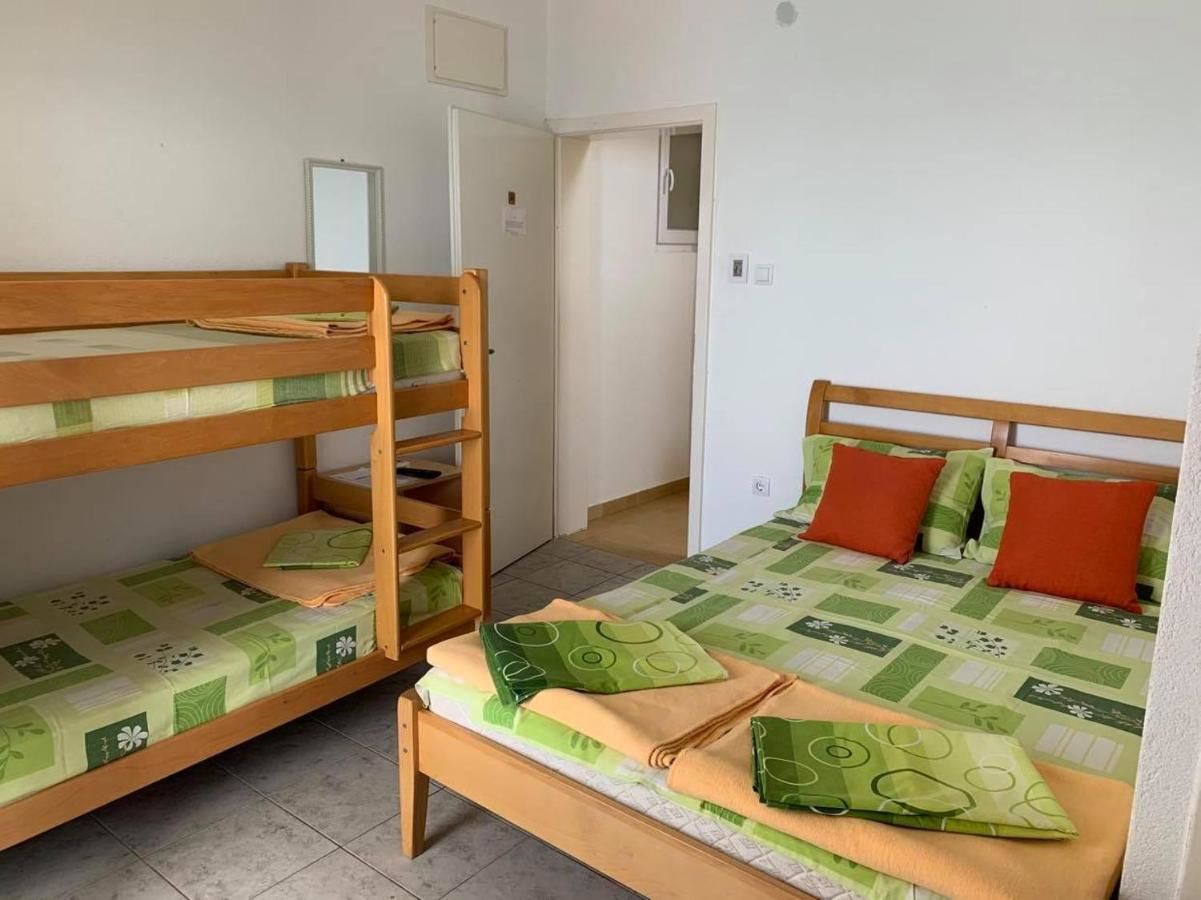 Гостевой дом Jelić apartmani Сутоморе-39