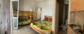 Гостевой дом Jelić apartmani Сутоморе Четырехместный номер с видом на море-2
