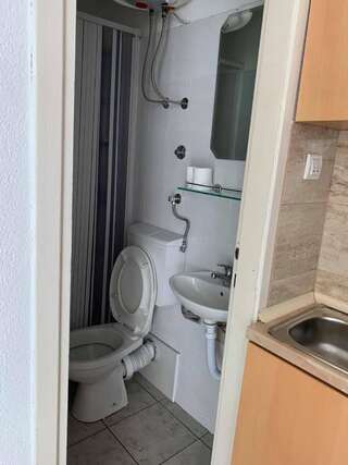 Гостевой дом Jelić apartmani Сутоморе Четырехместный номер с видом на море-7