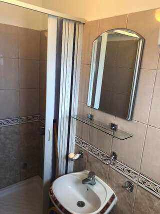 Гостевой дом Jelić apartmani Сутоморе Стандартный трехместный номер с видом на море-29