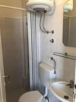 Гостевой дом Jelić apartmani Сутоморе Четырехместный номер с видом на море-7